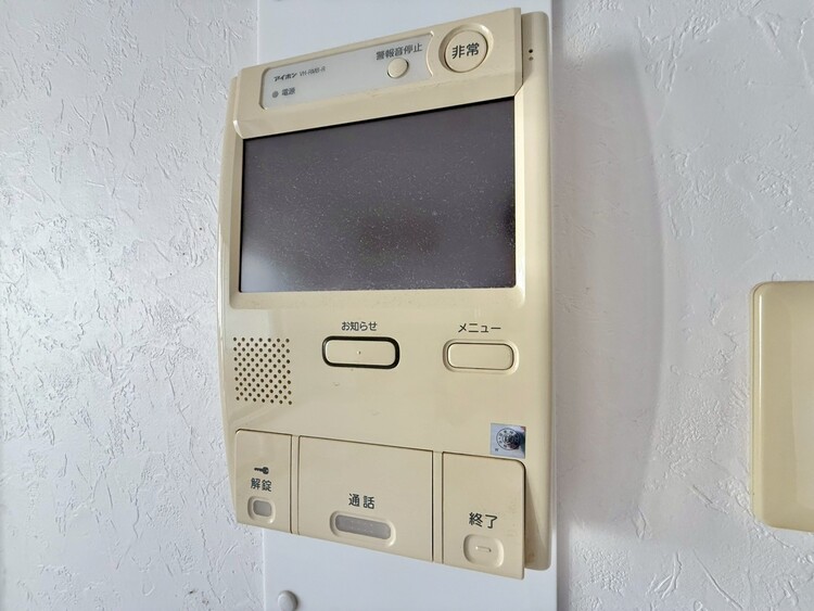 その他 誰が来てもわかる様にモニター付きインターホンを設置。