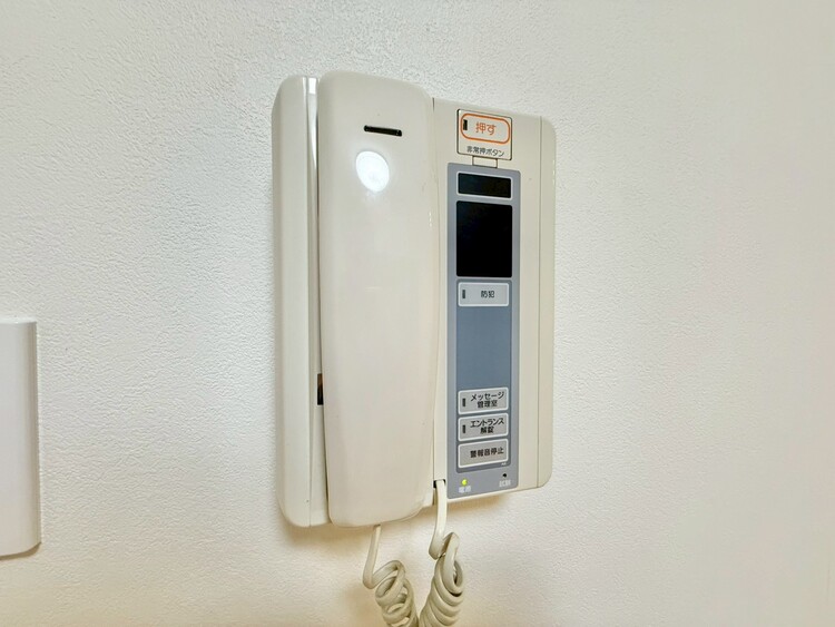 その他 室内にはインターホンを設置。快適と安らぎを合わせた優しい設計。