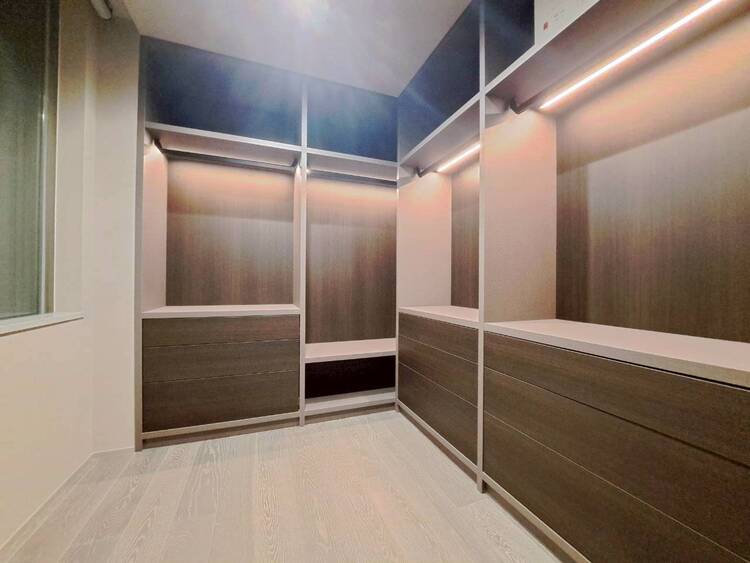 その他 収納スペースが付いていて、お部屋を広く使っていただけます。