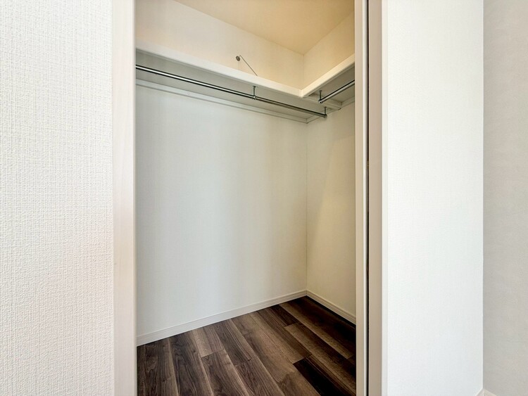 その他 収納スペースが付いていて、お部屋を広く使っていただけます。