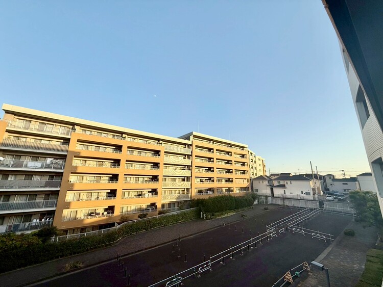 その他 眺望や窓からの景色が良いと、家で過ごす時間も快適です。