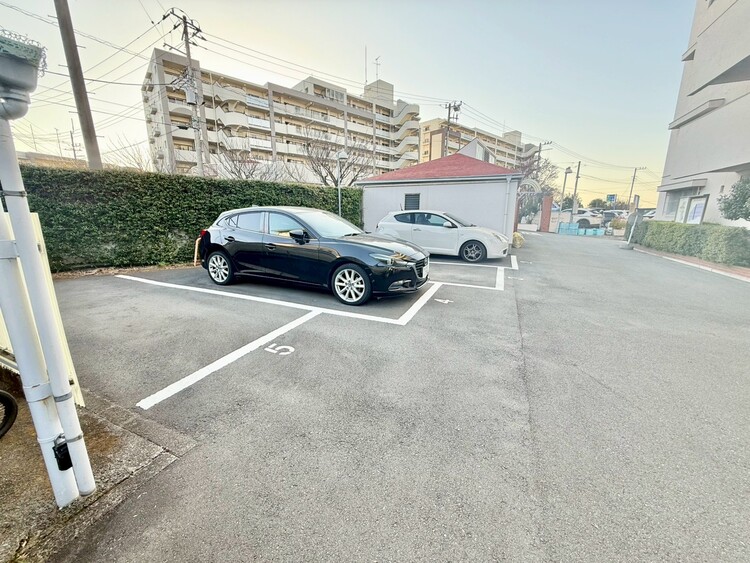 その他 駐車スペースが嬉しいですね。※空き状況は都度ご確認下さい。