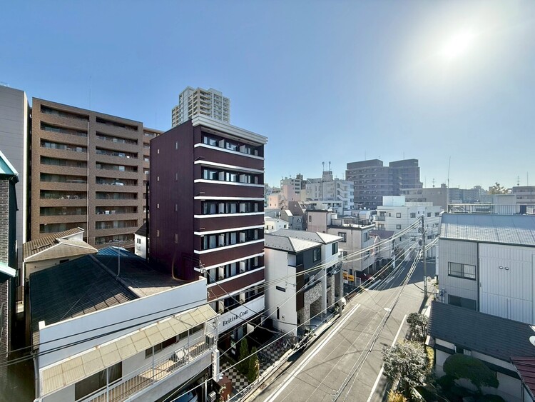 その他 眺望や窓からの景色が良いと、家で過ごす時間も快適です。