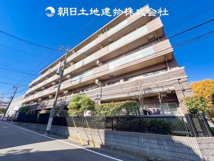 外観 中を見たい方は、居住中ですので前もってのご連絡をお待ちしております。