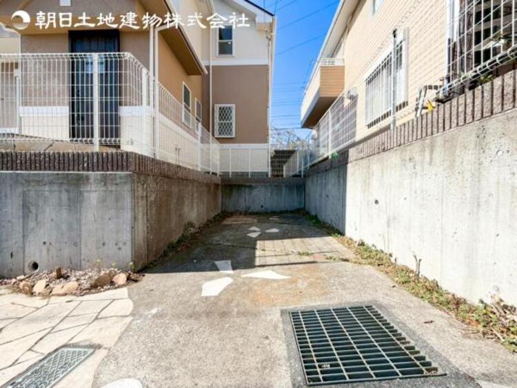 駐車場 すぐの見学や資料請求など、お気軽にお問い合わせください