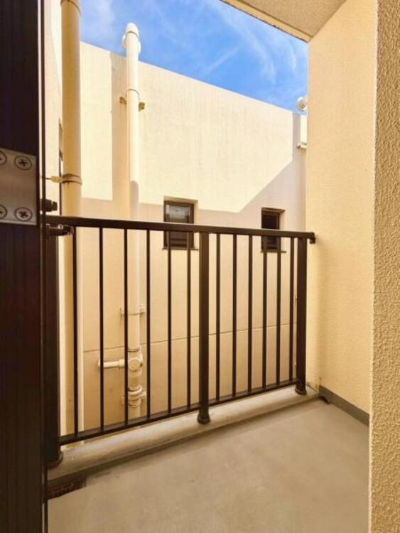 キッチン 勝手口からの眺望