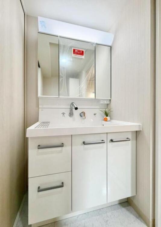 洗面 追い焚き機能付きでいつでもぽかぽか快適なバスタイム。