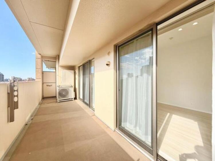 バルコニー バルコニー