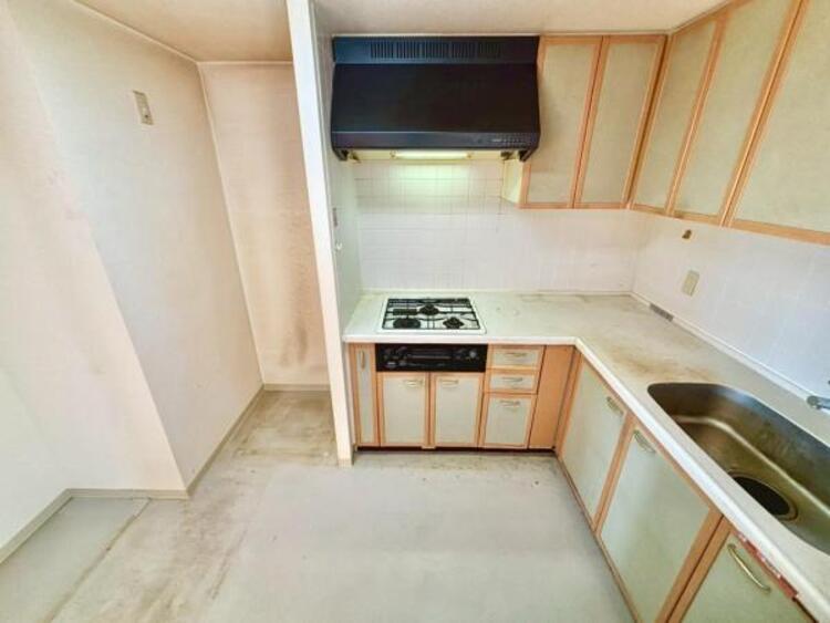 キッチン 約4.5帖の広いキッチン。※リフォーム相談も承っております。