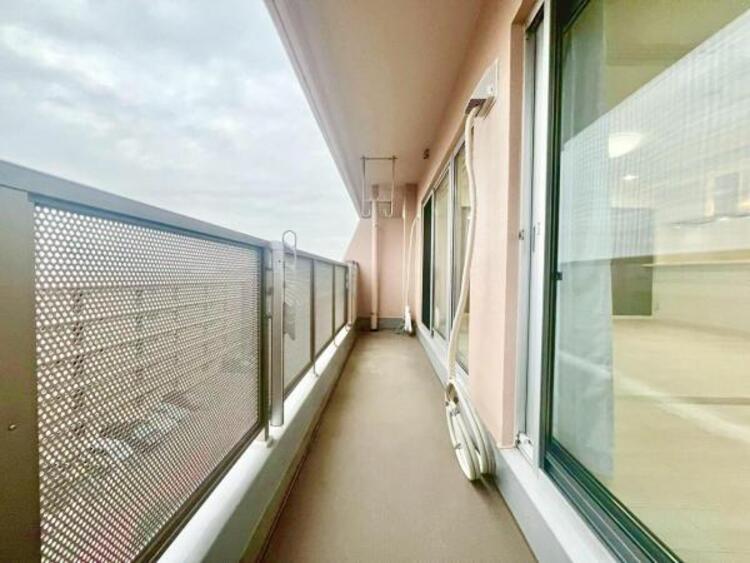 バルコニー バルコニー