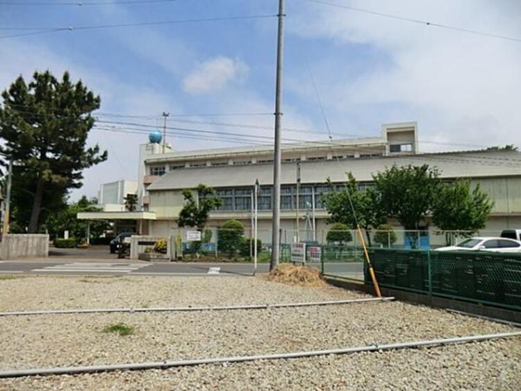 周辺 大穴小学校まで約9分　760ｍ