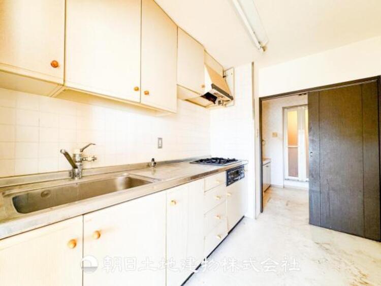 キッチン 毎日使う場所だからこそ、ストレスなく使えて、スムーズな家事ができる空間になっております。