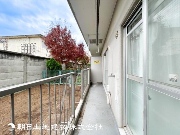 バルコニー 【バルコニー】日々の暮らしの中で当たり前のように光と風を演出してくれるバルコニー、開放的な空間を独占して癒されてください