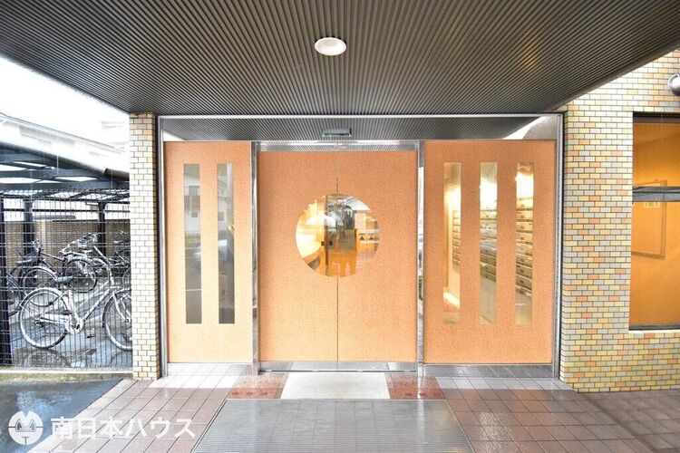 その他 【朝日プラザ田上のエントランス】