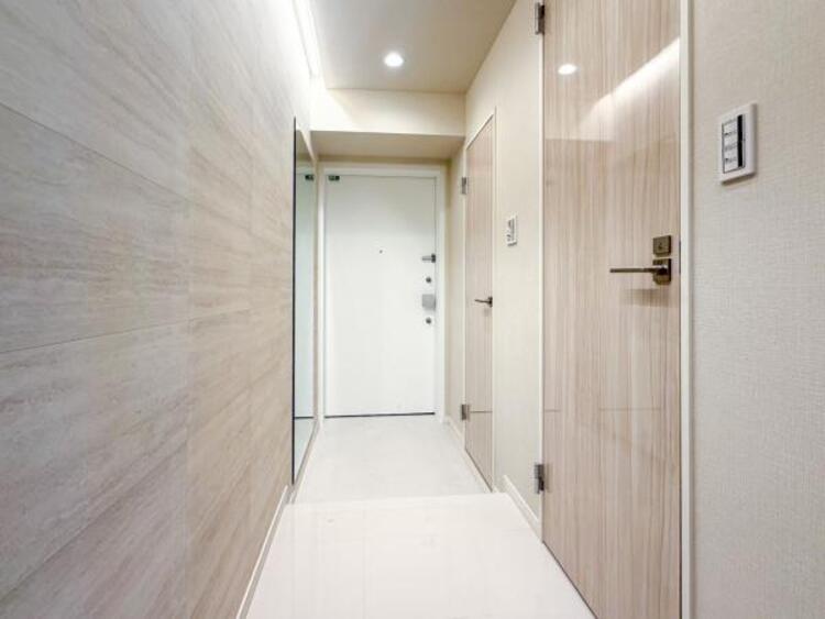 その他 高いデザイン性を持つ玄関は、安らぎに満ちた生活空間を予感させてくれます。