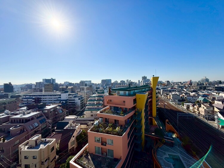 その他 眺望や窓からの景色が良いと、家で過ごす時間も快適です。