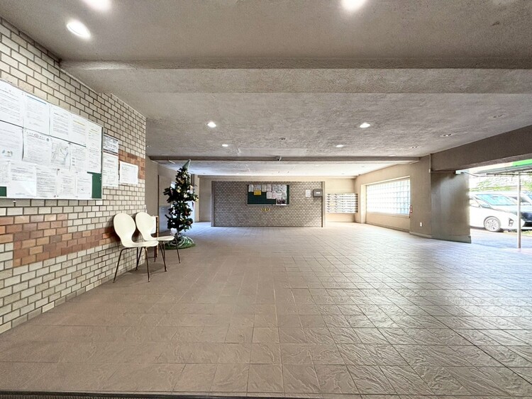 その他 館内は静寂な中が保たれており、管理が行き届いている印象を受けました。