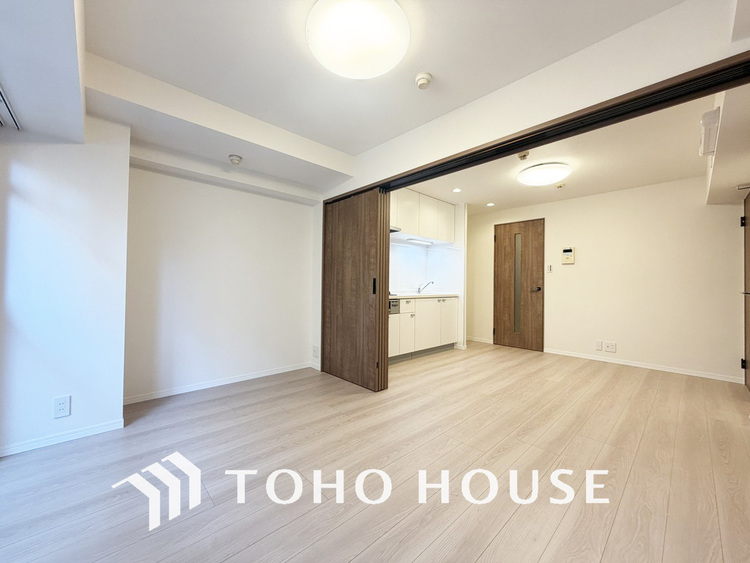 内装 シンプルですっきりとした室内は飽きのこない居心地の良い雰囲気です