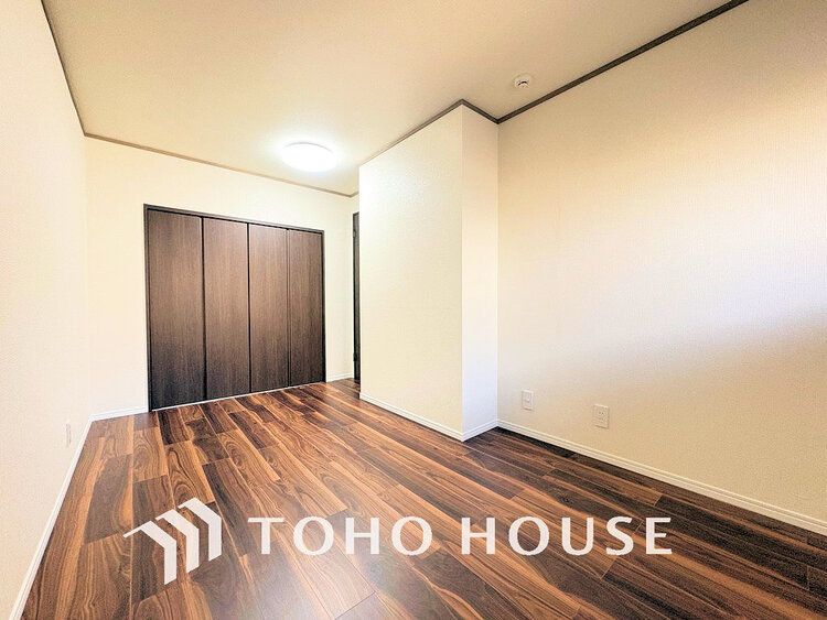 内装 シンプルですっきりとした室内は飽きのこない居心地の良い雰囲気