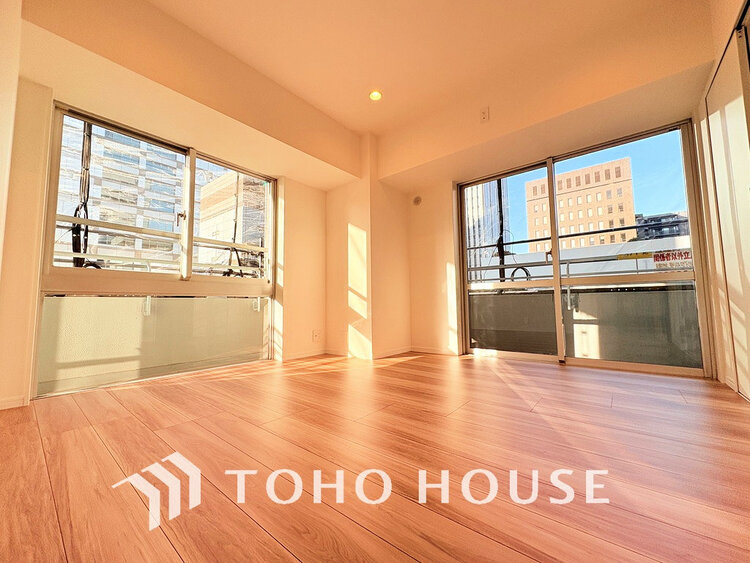 内装 採光もある洋室は、くつろぎのひと時を過ごすのにぴったり