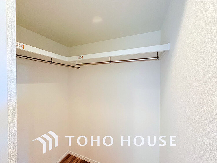 収納 沢山のお洋服を綺麗に収納できる「ウォークインクローゼット」