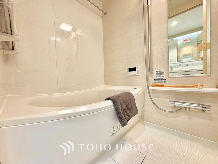 風呂 浴室は一日の疲れを癒す特別な空間。清潔感と快適性で心身ともにリフレッシュできます。