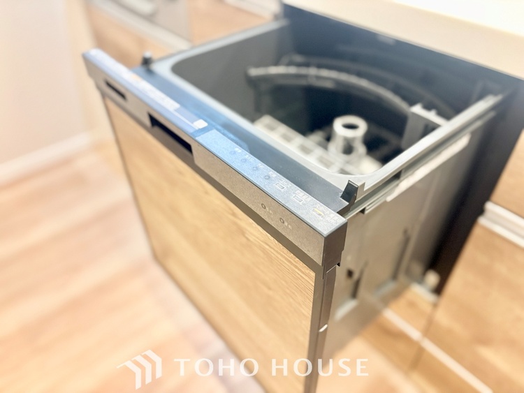 キッチン 【KITCHEN】◆ワクワク◆開放的で機能性も高いシステムキッチン。お子様は毎日のご飯にワクワク！