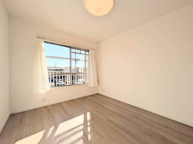 その他 清かで艶やかな時間をもたらしてくれる室内です。