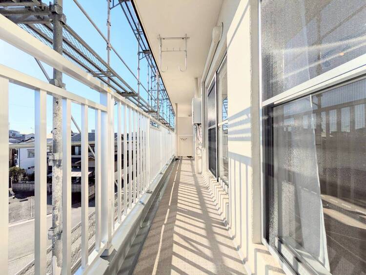 その他 朝の澄んだ空気や、夕方に吹く清々しい風を感じられるバルコニー。