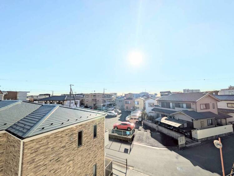 その他 眺望や窓からの景色が良いと、家で過ごす時間も快適です。