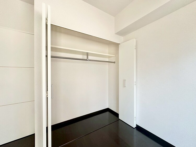 その他 収納スペースが付いていて、お部屋を広く使っていただけます。