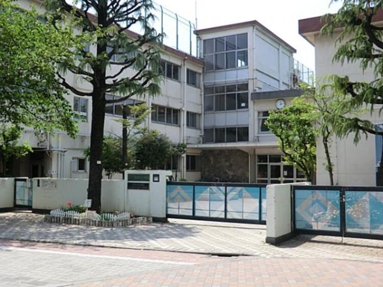 周辺 大岡山小学校　660ｍ