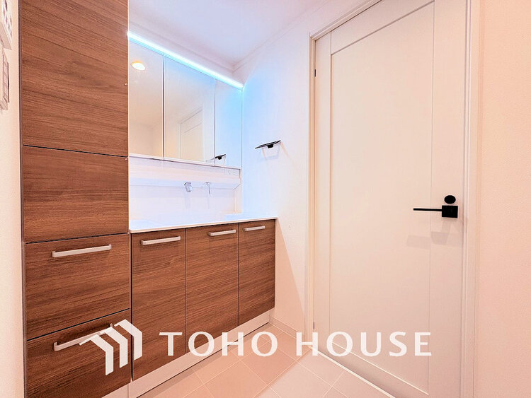 洗面 清潔感のある脱衣場