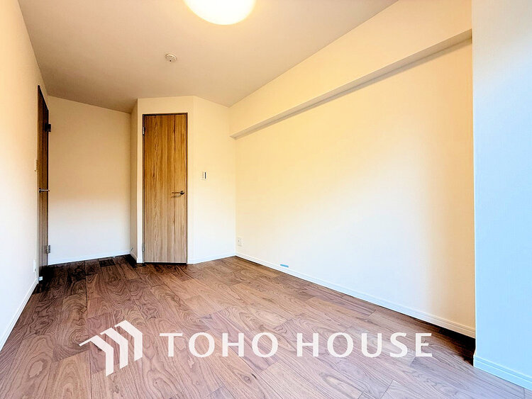 内装 1日の疲れを癒し、心地よく寛げるようゆったりとした広さをしています