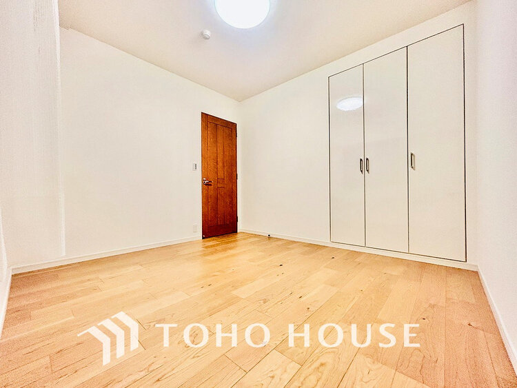 内装 1日の疲れを癒し、心地よく寛げるようゆったりとした広さをしています