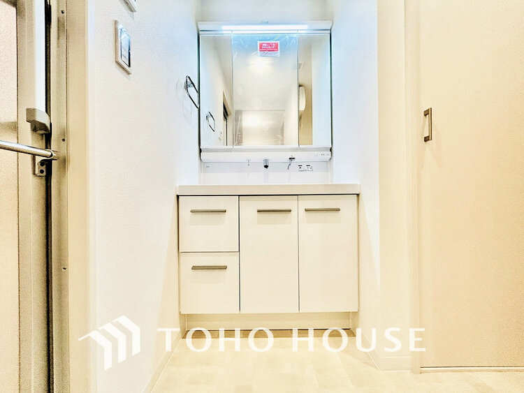 洗面 大きな洗面鏡付き、朝の身支度も楽しくなりますね