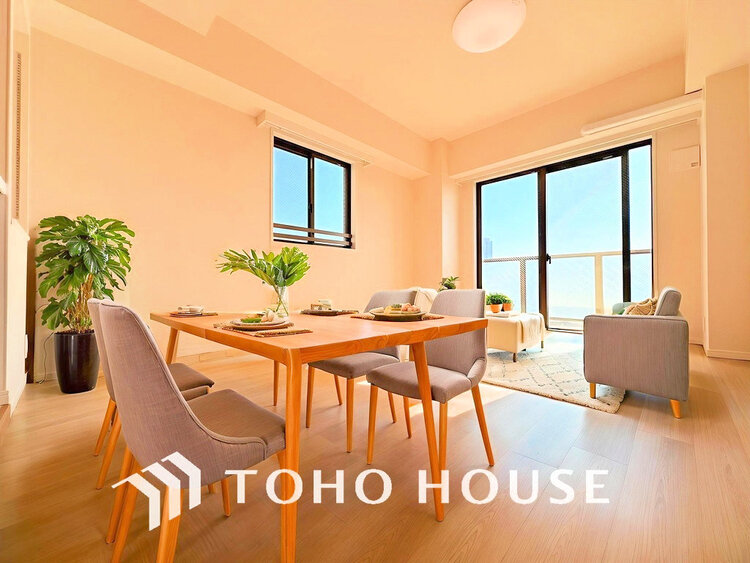 内装 明るいLDKは自然と家族が集まるコミュニケーションの場所に（家具はすべてCGです）