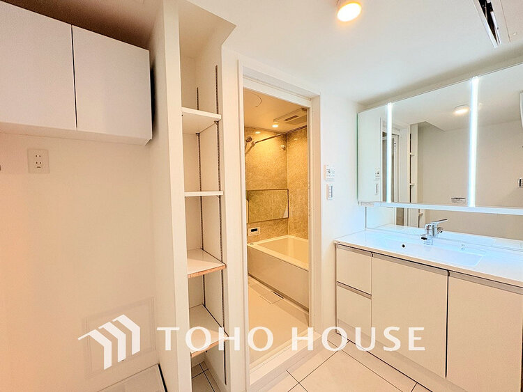 洗面 清潔感のある脱衣場