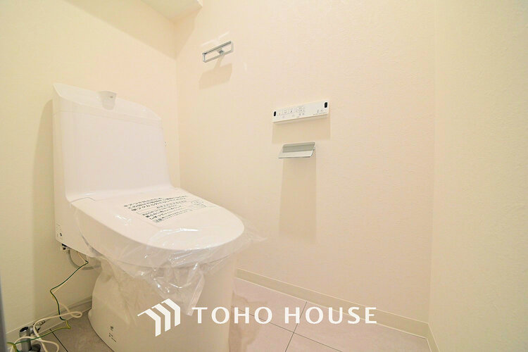 トイレ トイレには快適な温水洗浄便座付