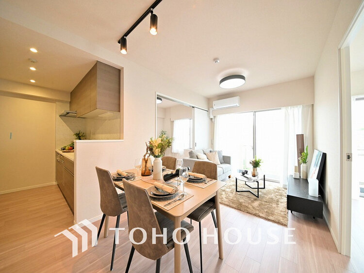 内装 ゆったりとくつろげる上質なリビングダイニング