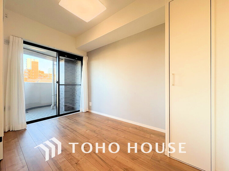 内装 シンプルですっきりとした室内は飽きのこない居心地の良い雰囲気