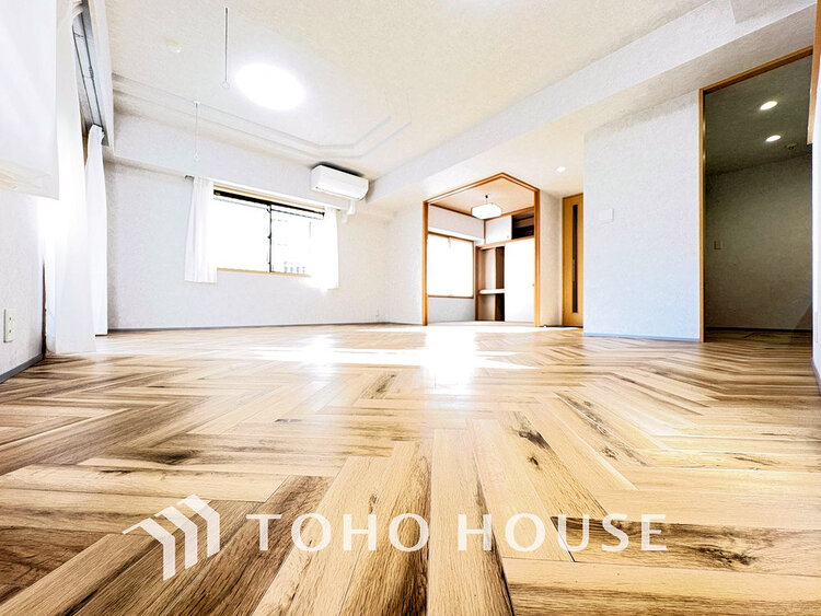 内装 ゆったりとくつろげる上質なリビングダイニング