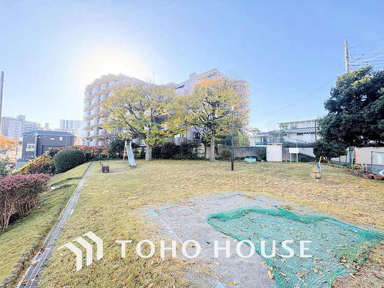 周辺 入町まちかど公園　距離30ｍ