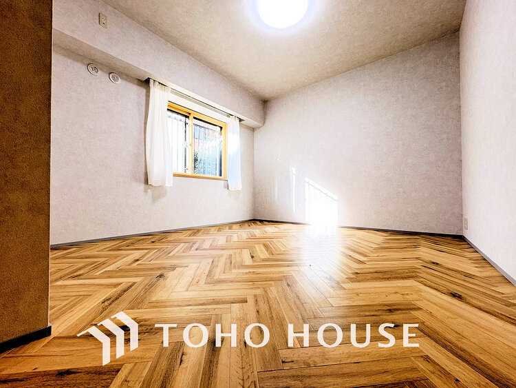 内装 1日の疲れを癒し、心地よく寛げるようゆったりとした広さをしています