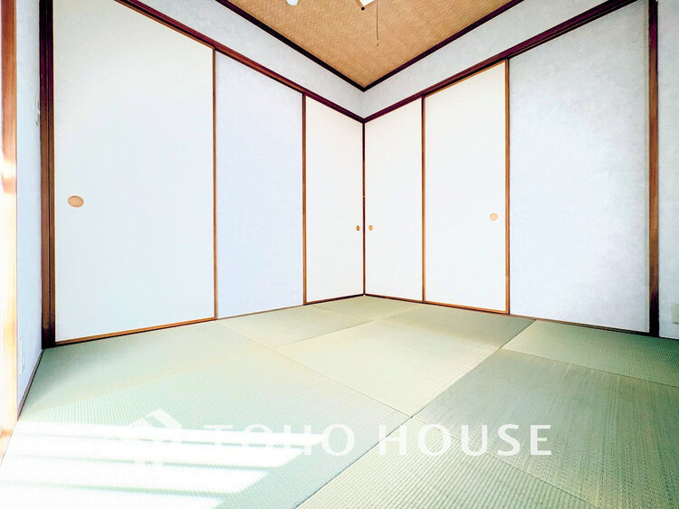 内装 客間はもちろん、個人のスペースにも使える和室