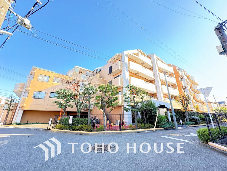 外観 〜メゾネットタイプの5LDKマンション〜専用庭付きでご家族で楽しめる場所の一つに〜