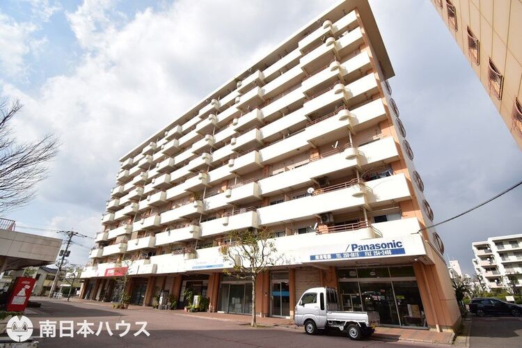 外観 【鴨池ハイム６号棟】9階建ての8階部分のお部屋です！即日ご内覧可能です♪