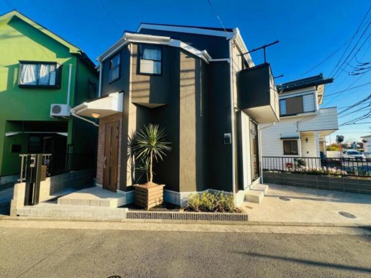 外観 ●〇住むほどに深まる愛着、使い込むほどに馴染む風合いを大切にしていただけるデザインに。周辺の利便性や豊かな住環境など立地面でも魅力が多く、今も、これからもずっとここで生活したい。そう思える住宅です〇●