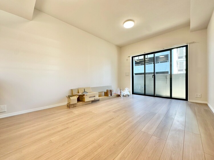 居間 快適に過ごす毎日を求めて、暮らしの中でご自身の「マイホーム」に創り上げてください。