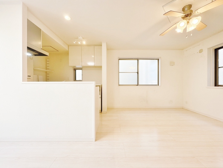 居間 過ごす時間が、たくさんの思い出として紡がれていく場所。